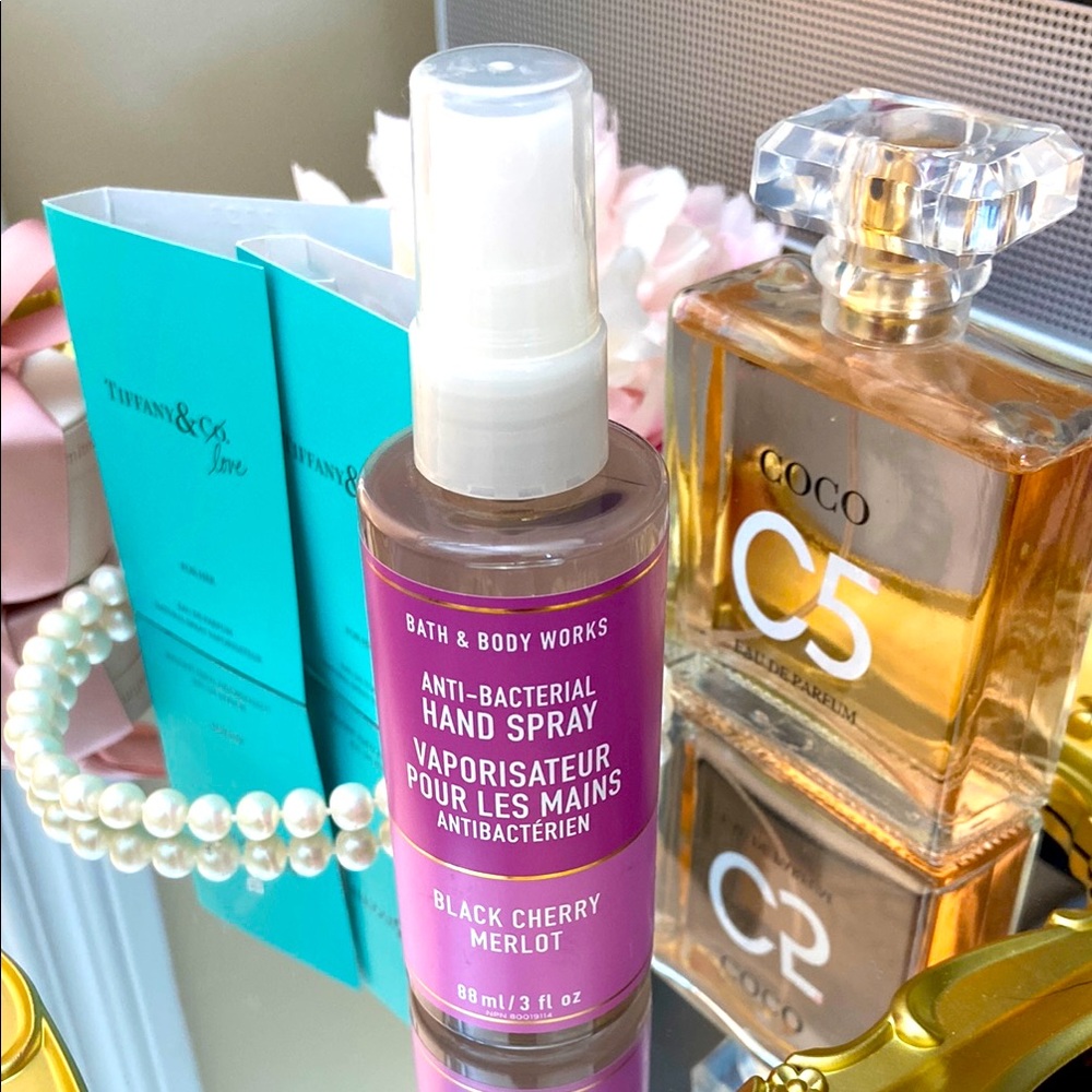 🆕 Bath & Body Works Black Cherry Merlot Hand Spray 88ml